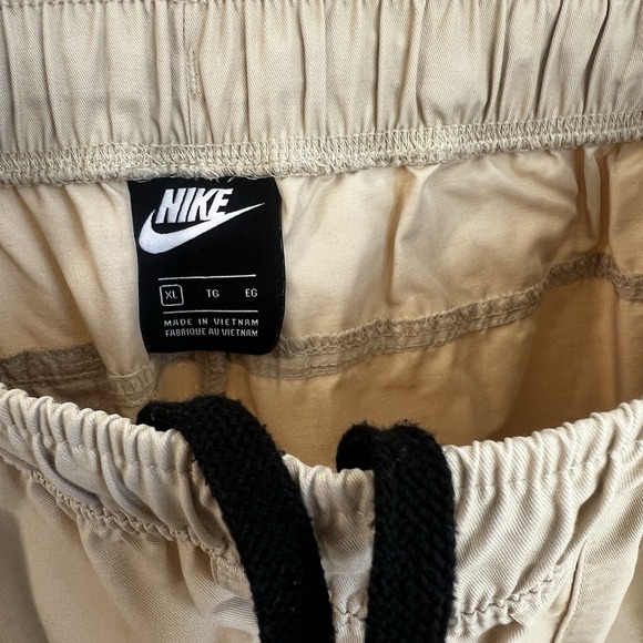 Nike Men's XL Beige NSW City Edition Woven Pants Grain Track Sportswear Athletic - Picture 4 of 7